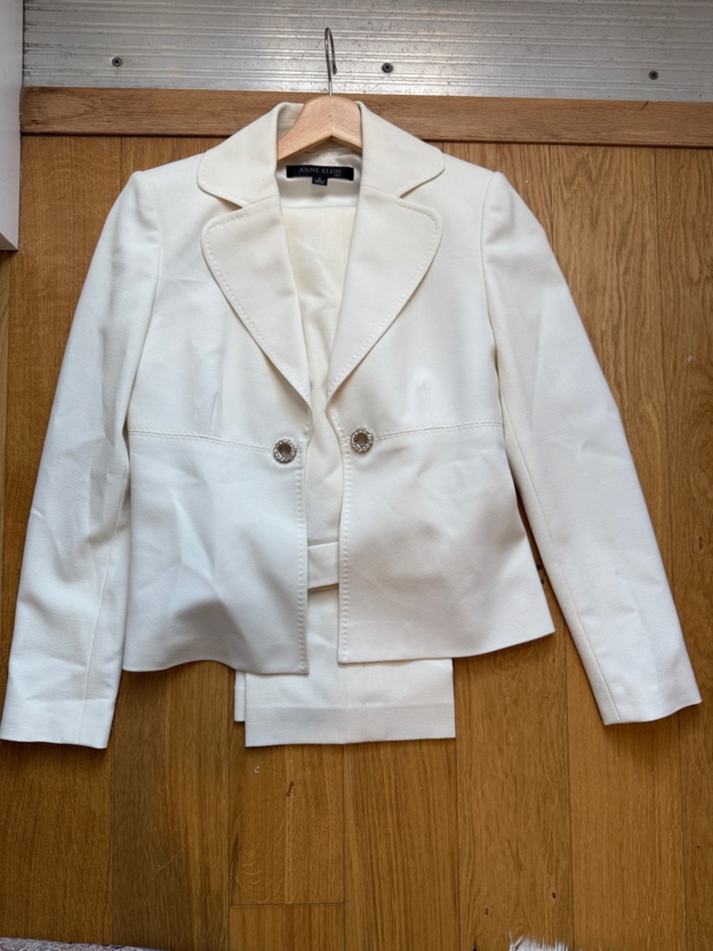 Anne Klein Off-White Women's Tailored Blazer with Decorative Buttons + Pants SET